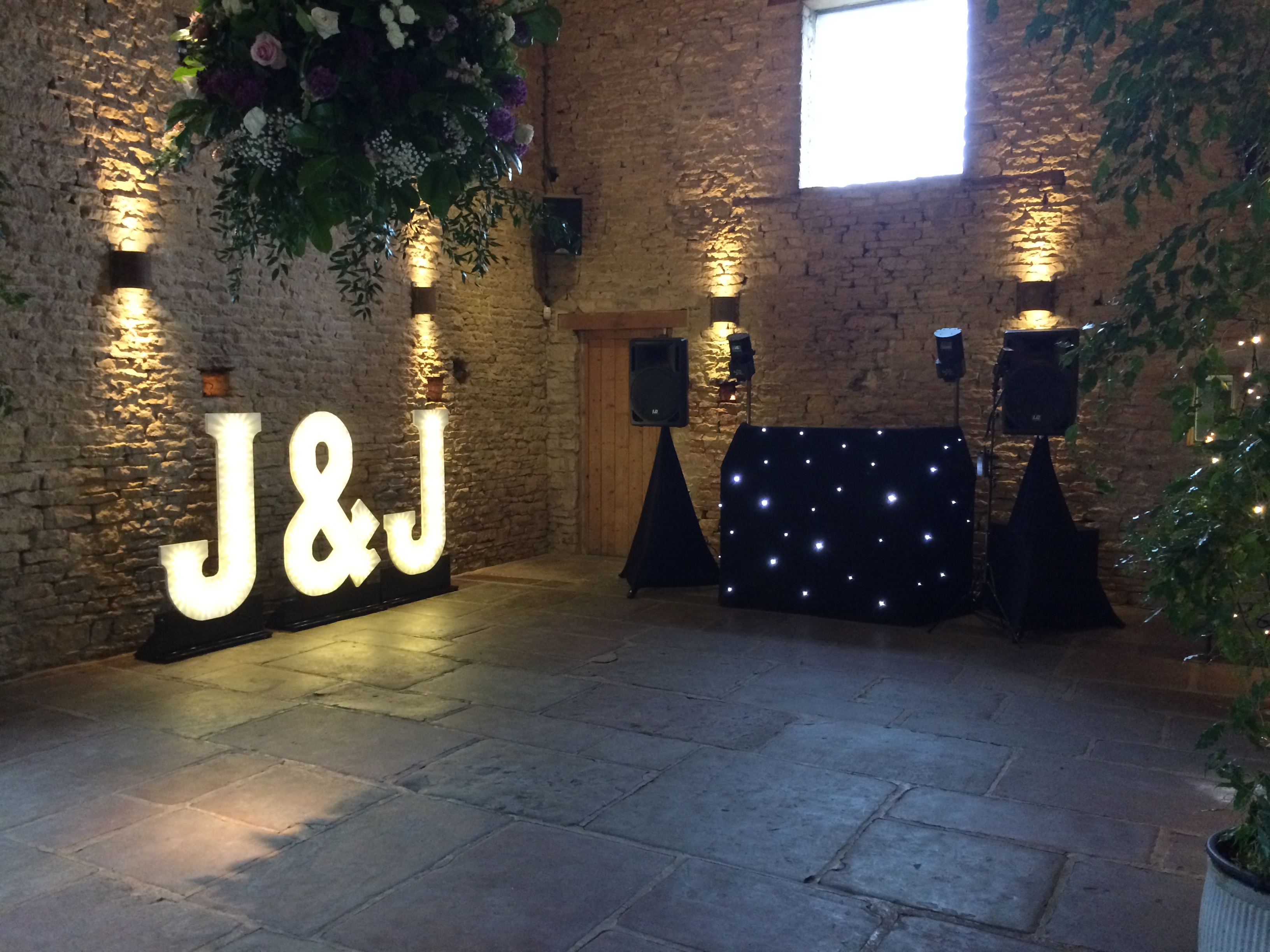 The Wedding Players (Cripps Barn)